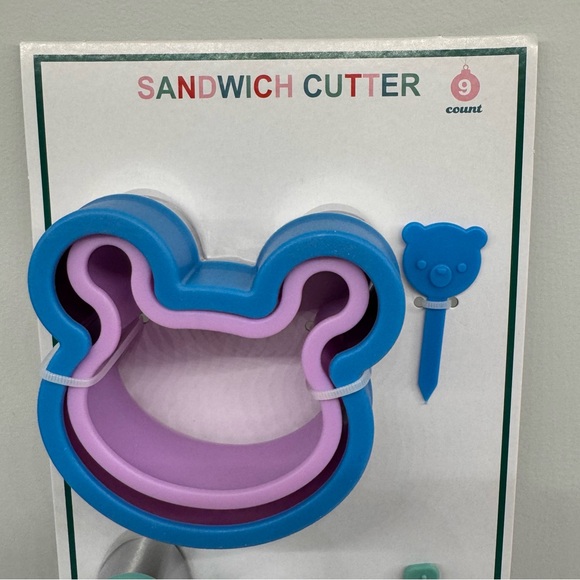 Target Bullseye Sandwich Cutter Uncrustable Maker Set of 3 Bear Dinosaur Duck - Picture 2 of 5